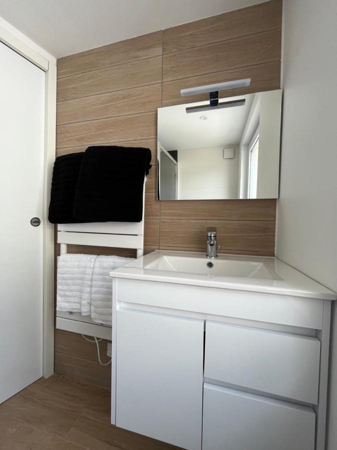Maison De Charme Avec Jacuzzi - Bretagne / Ile De Batz Exterior foto